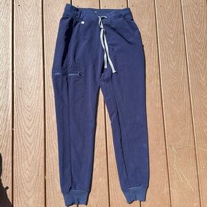 Figs navy scrubs xs petite